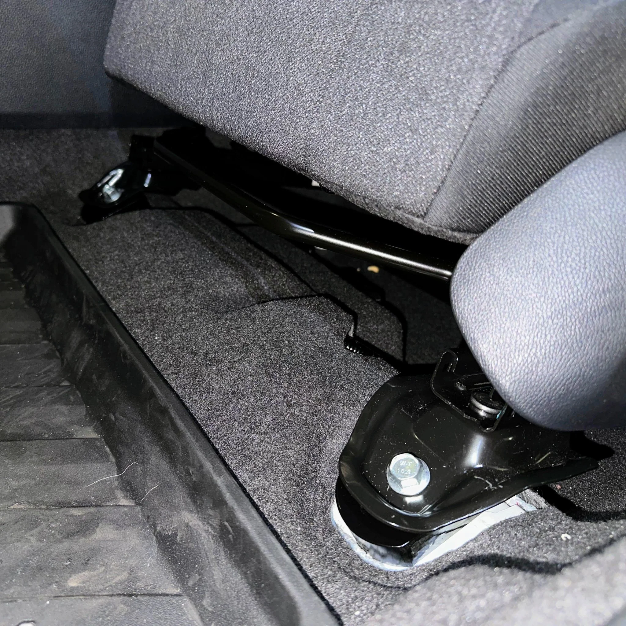 HONDA FRONT SEAT JACKERS® (ACCORD, PILOT, HR-V, AND CR-V+) - Image 4