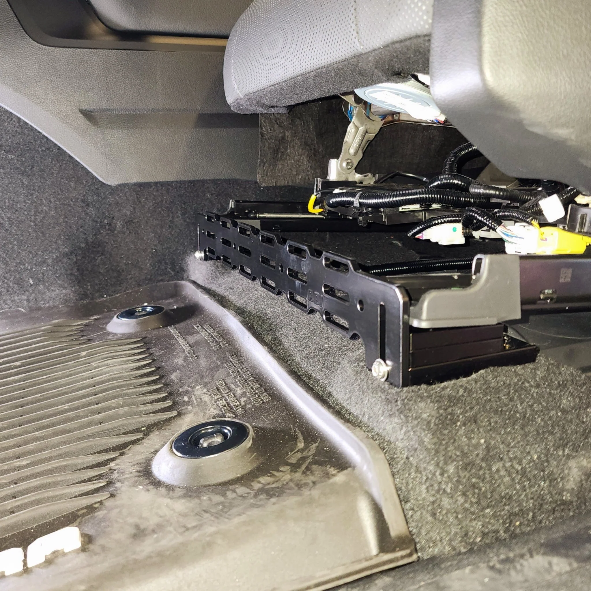 TOYOTA FRONT OR REAR MULTI MOUNT PANEL (TUNDRA AND SEQUOIA) - Image 2