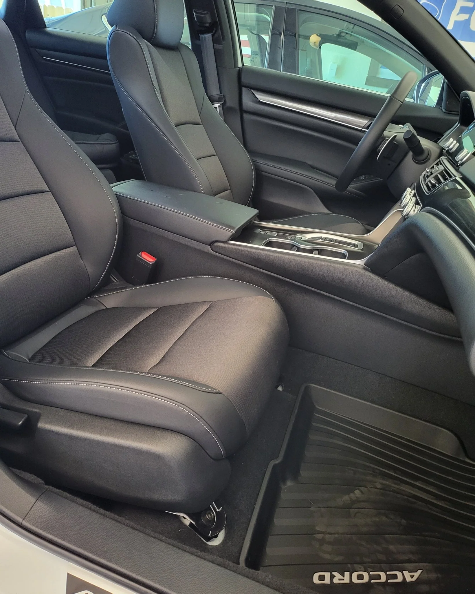HONDA FRONT SEAT JACKERS® (CIVIC) - Image 5