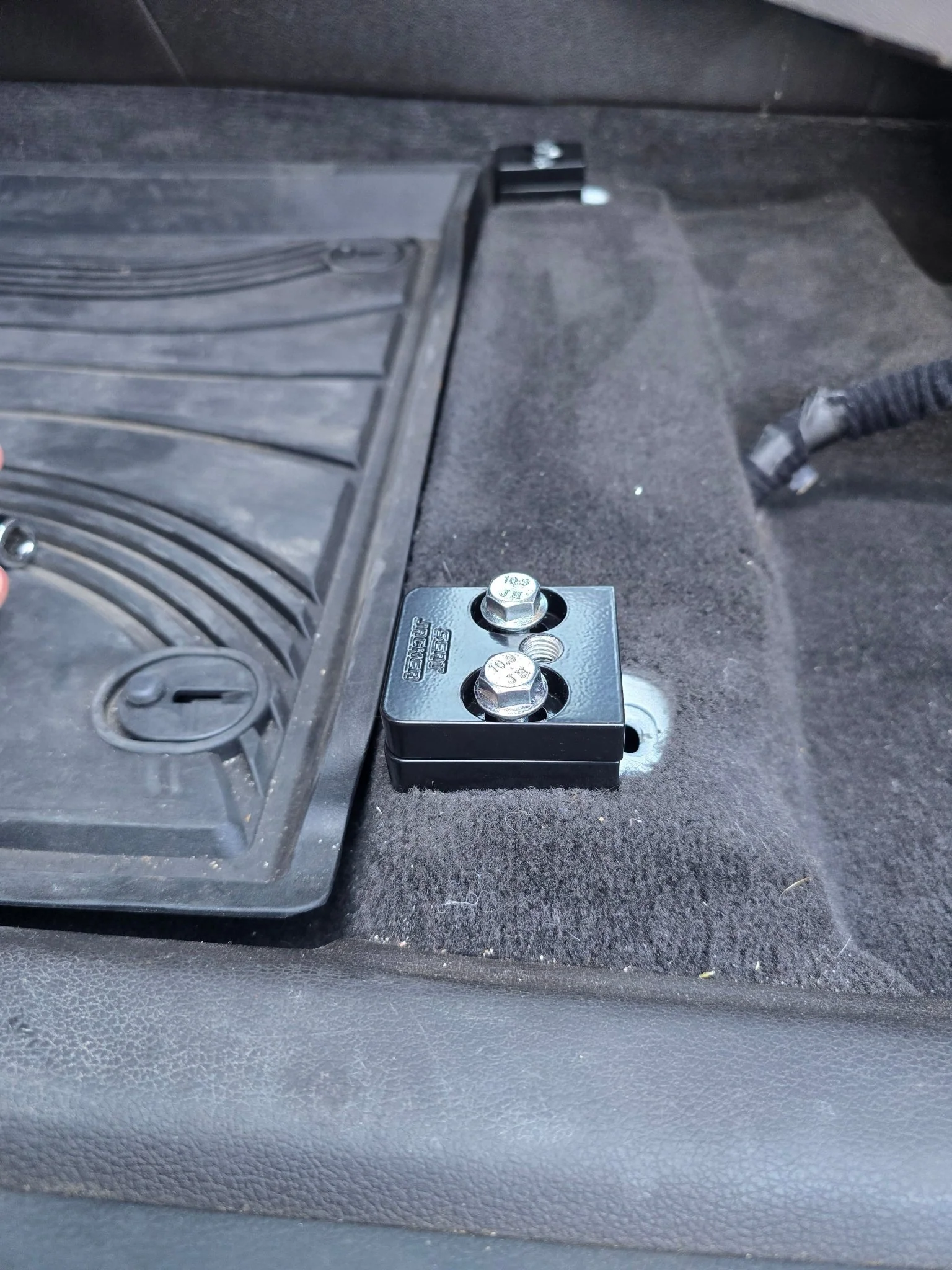 NISSAN FRONT SEAT JACKERS® (MURANO, ROGUE AND ALTIMA) - Image 7